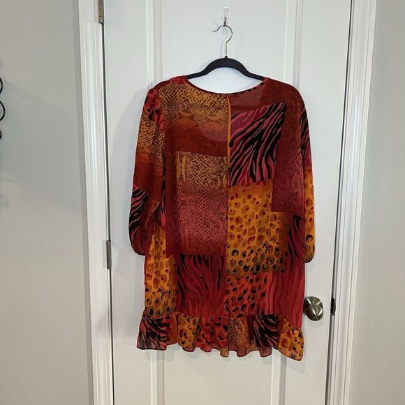 Peter Nygard Women’s Tunic Top Sz 16 Sheer - Picture 2 of 2